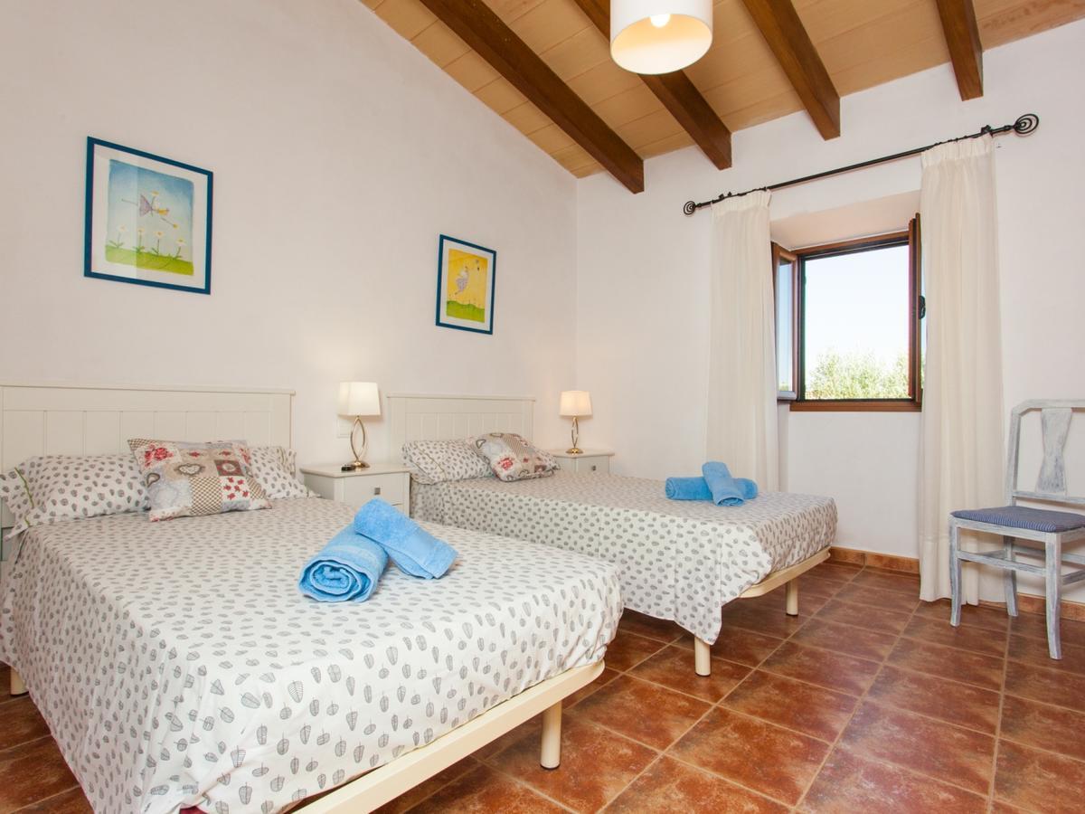 Villa Paula Llombarts Экстерьер фото